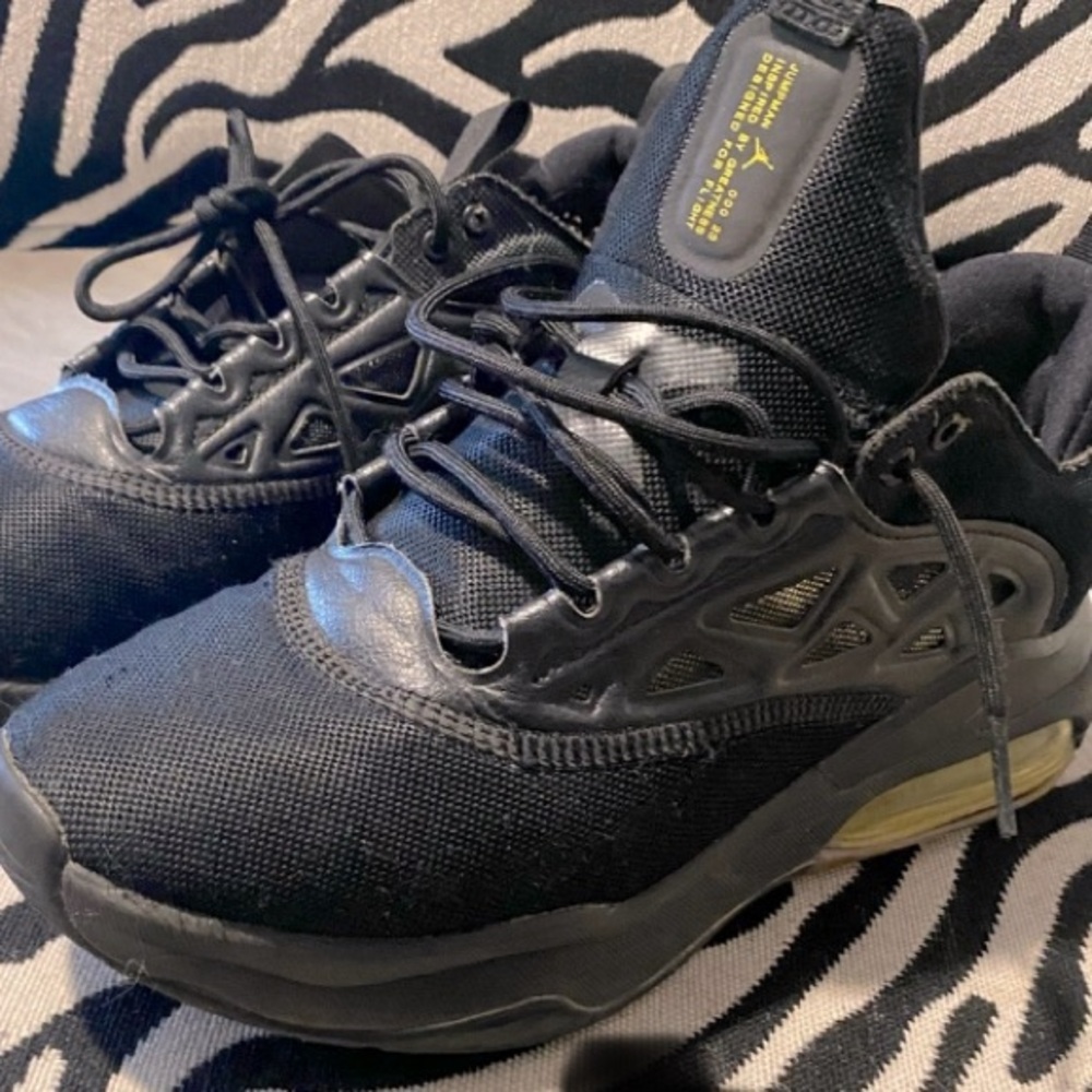 Black women’s Jordans